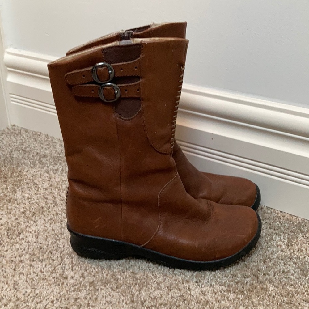 KEEN casual boots